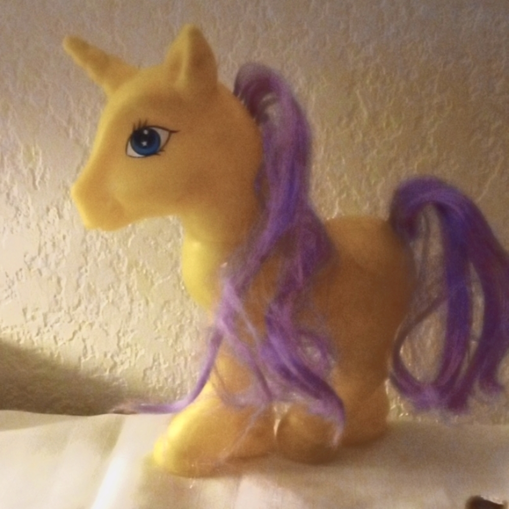 Yellow 8" Pony w Purple Hair Unicorn